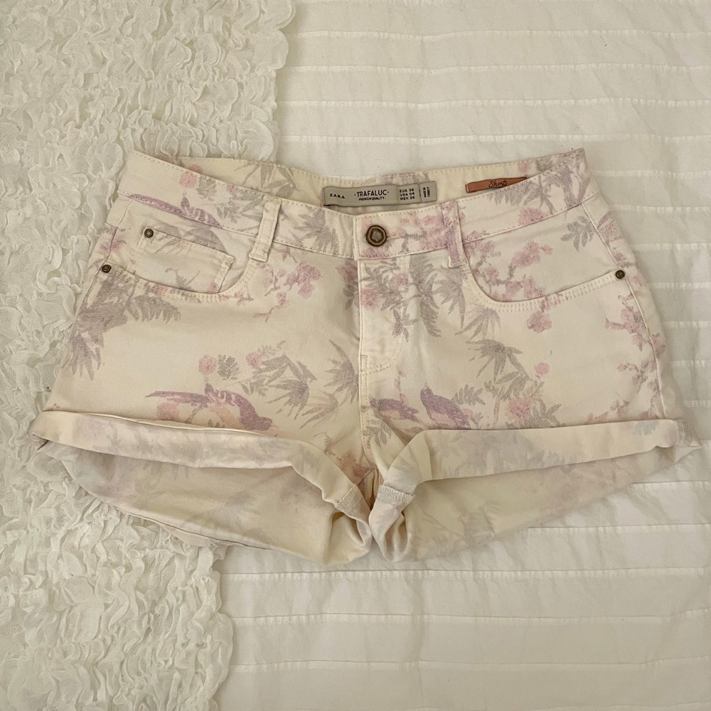 Zara Trafaluc floral printed shorts